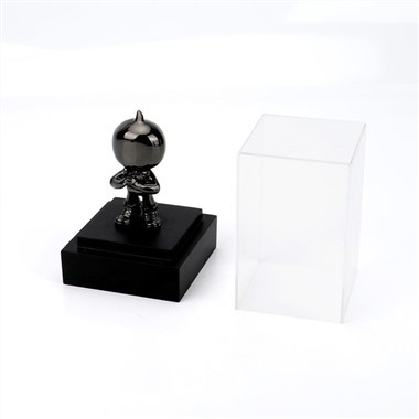 Mazas metāla figūriņas